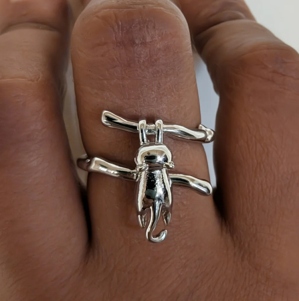 925 Silver Kitty Cat hanging from Branch Ring Sz 8